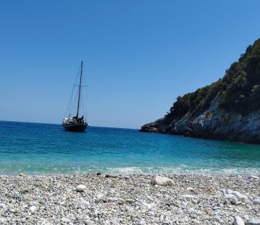 Xorichti House | Dimosthenis Karastamatis Rooms