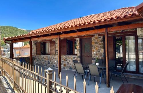 Dirfys-Messapia House | Dirfys House