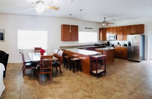 Grace Bay Hills House | *Discounted May Rates!* 3 BR Villa minutes walk from the World's Best Beach
