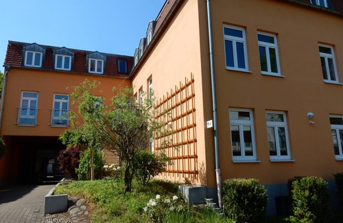 Outer Neustadt Apartment | Discover Dresden Neustadt as a couple