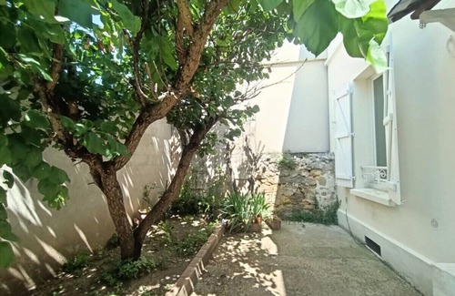 Les Gondoles Apartment | Discover the Chevreul, apartment near Paris, for 4 travellers