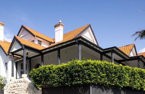 Mosman House | Discover uber-luxury on Balmoral Slopes