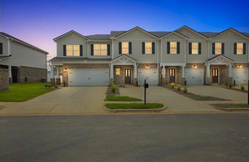 Normal House | Discovery Point Getaway townhouse