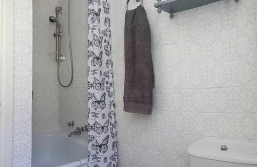 San Martin de Valdeiglesias Apartment | Disfrutar en la playa de Madrid, by Adoorable