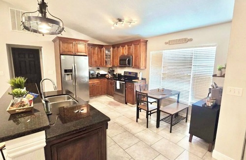 Windwood Bay House | Disney Getaway Oasis with Nature, Fire Pit & BBQ. Family-Friendly Retreat