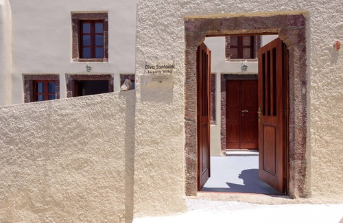 Pyrgos Villa | Diva Santorini Luxury Villa