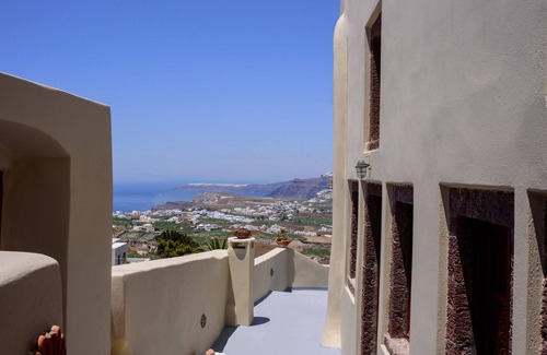 Pyrgos Villa | Diva Santorini Luxury Villa