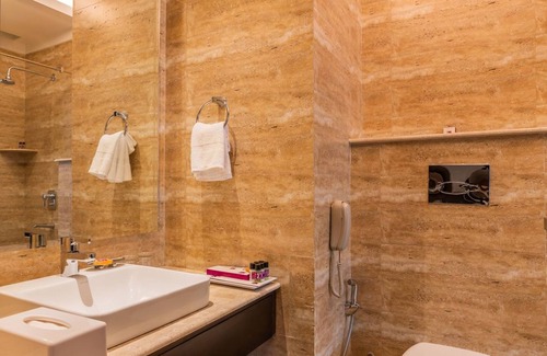 Kurukshetra Hotel | Divine Clarks Inn Suites