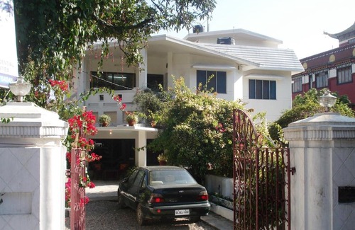 Bullawala House | Divine Paradise Homestay