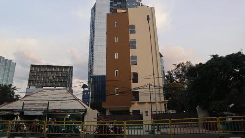 Palmerah Hostel | DJURAGAN KAMAR SLIPI