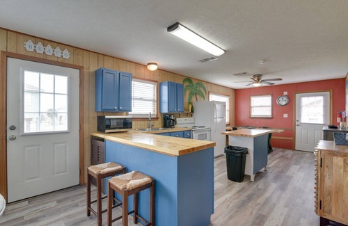 Crystal Beach Cabin | DKD'S Hideaway