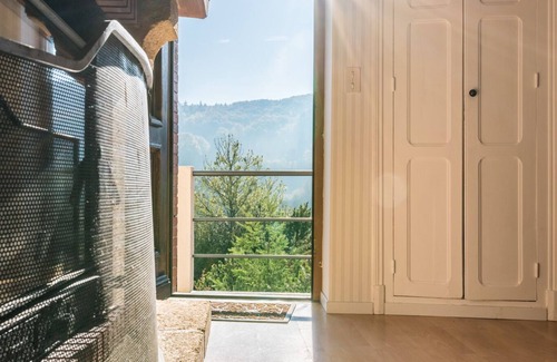 Cussy-en-Morvan Apartment | Do you want to dream and relax? Welcome to the Morvan