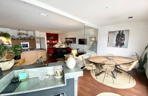 Quartier du Panier Apartment | DOCK - HALL DE LA MAJOR district: . Chic, luxurious setting with sea view