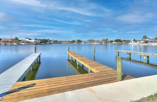 Harbor Oaks Apartment | Dock Holiday