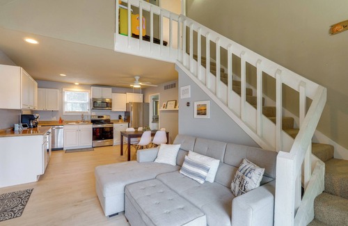 Linn Creek Cottage | Dock + Slip: Lakefront Linn Creek Home!
