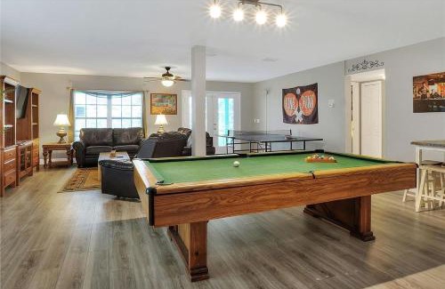 New Port Richey House | Dockside Nook -Waterfront, Dock, Heated Pool