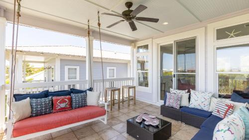 Seacrest House | Doctors Orders by AvantStay 5 MINS TO BEACH w Community Pool Hot Tub