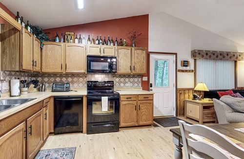 Beech Mountain Cabin | Dog-friendly cabin, nestled among the trees w/hot tub, wrap-around deck