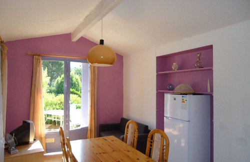 Fozieres Cottage | Dog-friendly gîte with large enclosed garden 20 minutes from Lac du Salagou