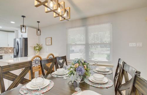 Conroe House | Dog-Friendly Home in The Woodlands with Fenced Yard!
