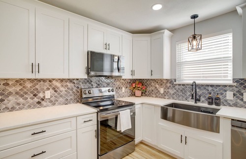 Conroe House | Dog-Friendly Home in The Woodlands w/Fenced Yard!