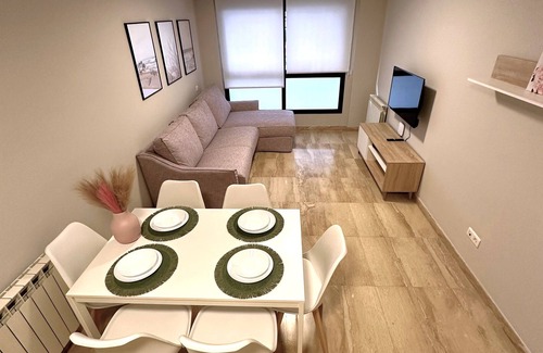 Viladecans Apartment | DOLCE GAVÀ Next to the station! 15 min BCN!