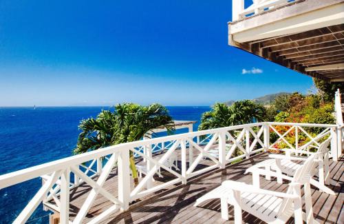 Falmouth Harbour Bed & Breakfast | Dolcevita Cliff Private Resort by KlabHouse - Adults Only