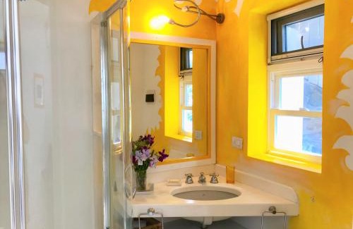Falmouth Harbour Bed & Breakfast | Dolcevita Cliff Private Resort by KlabHouse - Adults Only