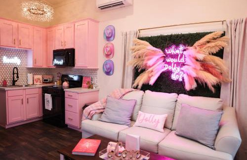 Dover House | Dolly's Place 3