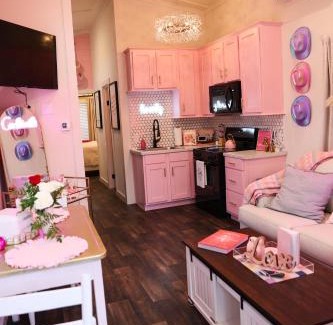 Dover House | Dolly's Place 3