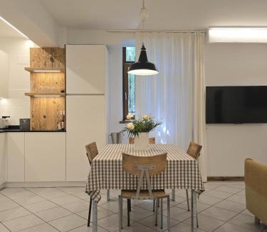 Pergine Valsugana Apartment | Dolomiten Lounge - moderno con parcheggio privato