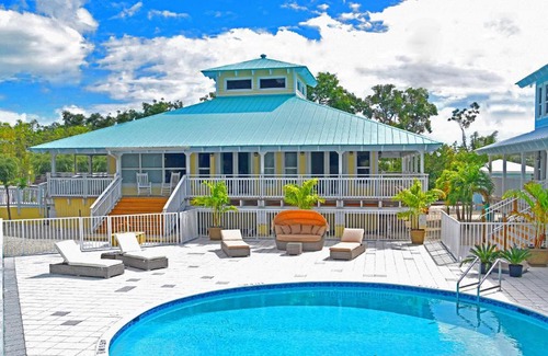 Key Largo Resort | Dolphin Point Villas
