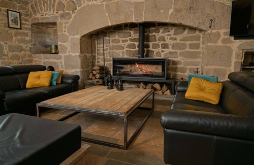 Camps-Saint-Mathurin-Leobazel House | Domaine du Vidal