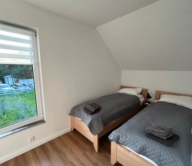 Jantar House | Dom na łące Jantar