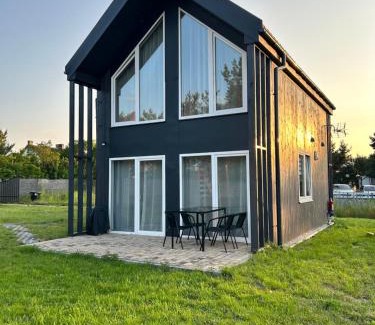 Jantar House | Dom na łące Jantar