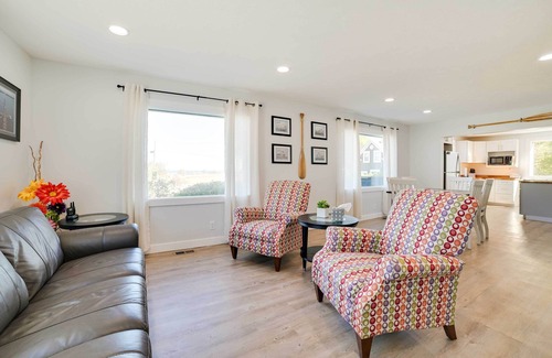 Rogers City Cottage | Dom Rodzinny Lakeview Getaway - Walk to Lake Huron