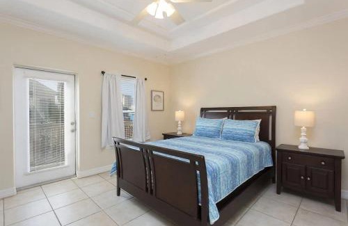 South Padre Island House | Dom's Beach Retreat