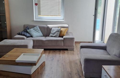 Skalka nad Vahom House | DOM v Skalke nad Váhom