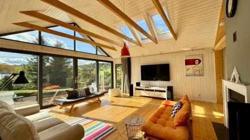 Nowe Rybie Villa | Dom w Starym Sadzie z basenem i sauną - Beskid Wyspowy