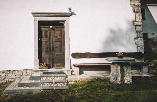 Gorenja Trebusa House | Domačija Gačnik