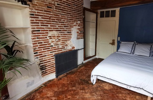 Chatillon-Sur-Loire House | Domaine Carré de Dames with jacuzzi and garden