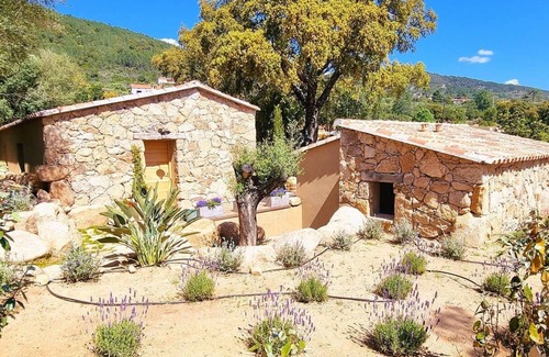 San-Gavino-di-Carbini House | Domaine de Gialla Bergerie Quercia, 4 pers, piscine chauffée, 10 mn plage