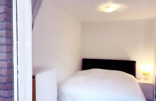 Watervogelbuurt Apartment | DomCity Apt Near Amsterdam Bikes Included One mile to City Centre