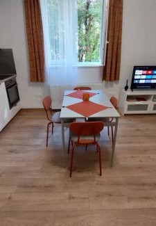 Gyardulo Apartment | DOME at Népliget Apartman