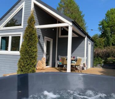 Sasino House | Domek ArkaSasino z jacuzzi