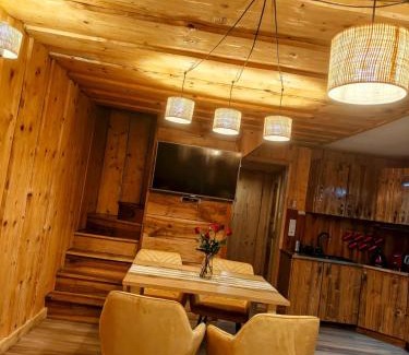 Kamionka Wielka Cabin | DOMEK NA GÓRACH z GORĄCĄ BALIĄ