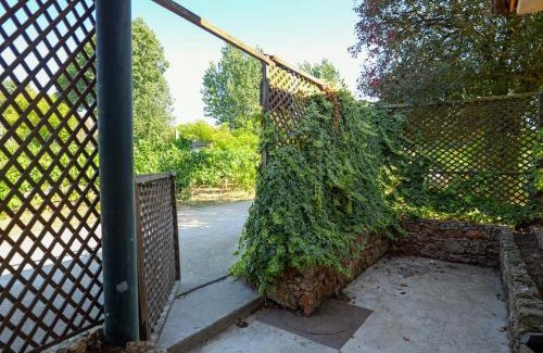 Neptun House | Domeniile Clos des Colombes