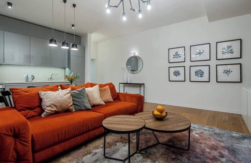 Old Town Apartment | Domillion New City Hall Duplex D11C for 12 ppl!