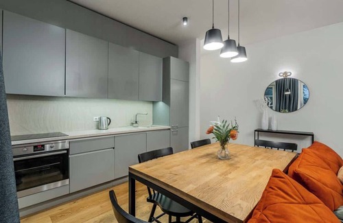 Old Town Apartment | Domillion New City Hall Duplex D11C for 12 ppl!