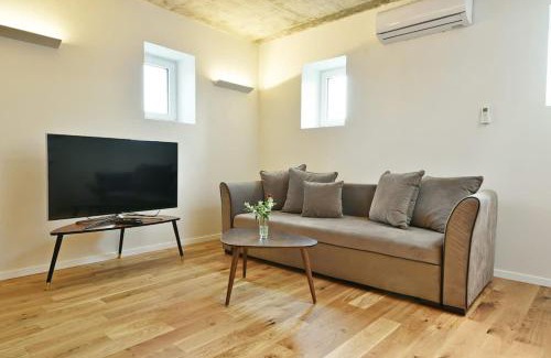 Old Town Apartment | Domillion Penthouse Duplex w Terrace 18 ppl P36T